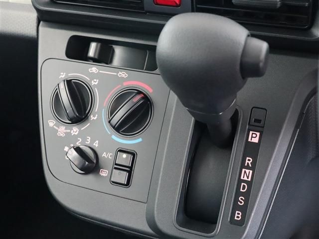 Daihatsu TANTO 2022-03 27202-11