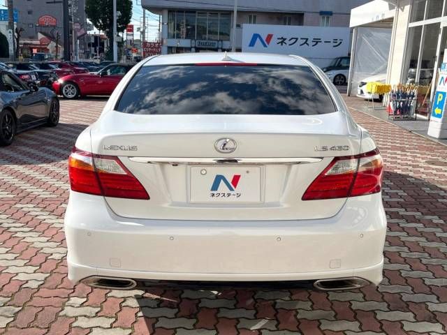 Lexus LS 2009-11 181118-15
