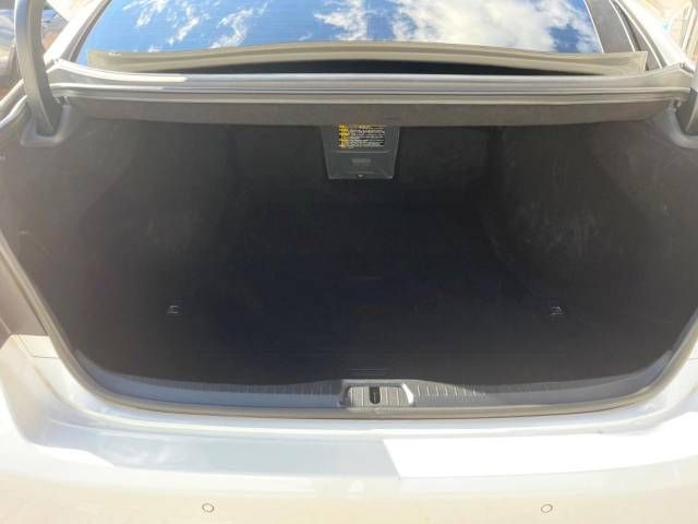 Lexus LS 2009-11 181118-10
