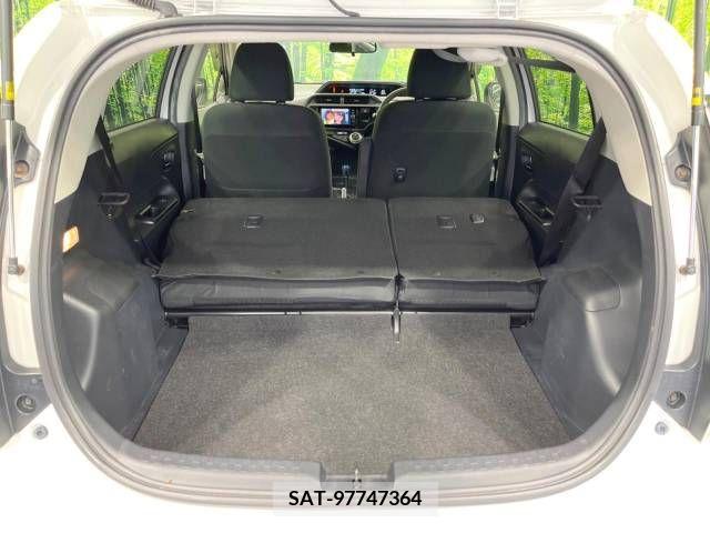 Toyota AQUA 2016-08 348695-10
