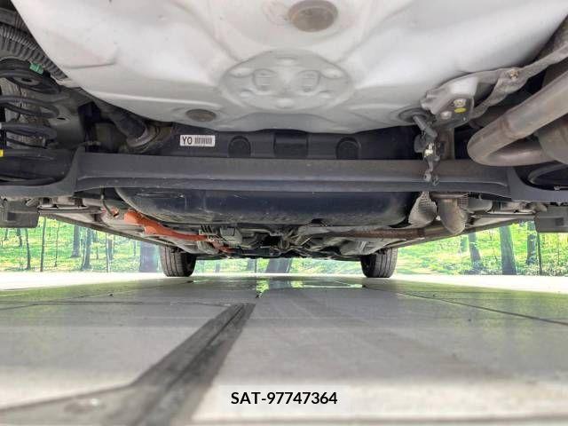 Toyota AQUA 2016-08 348695-19