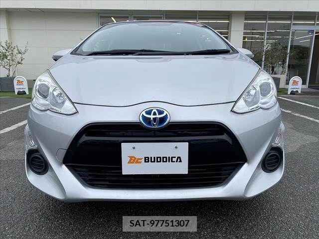 Toyota AQUA 2017-03 291914-8