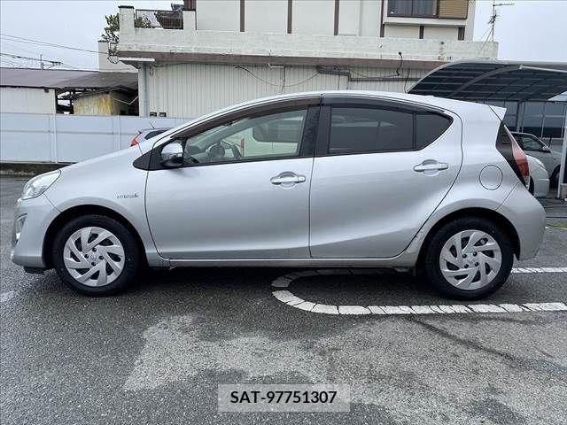 Toyota AQUA 2017-03 291914-10