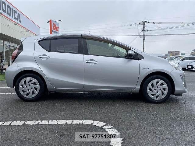 Toyota AQUA 2017-03 291914-11
