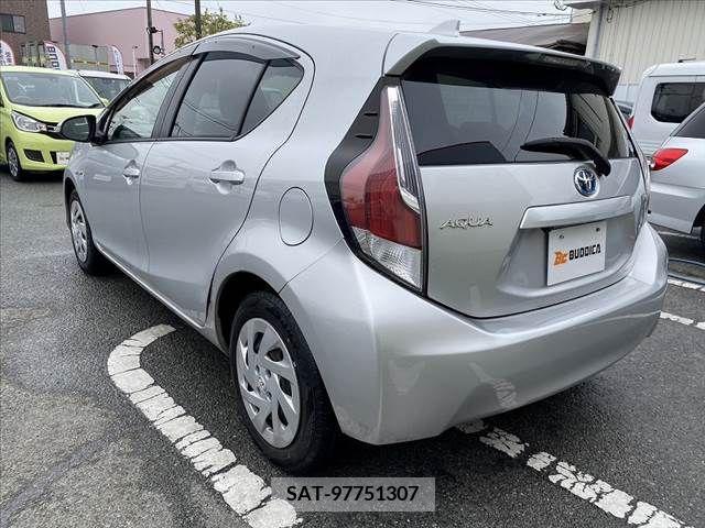 Toyota AQUA 2017-03 291914-14