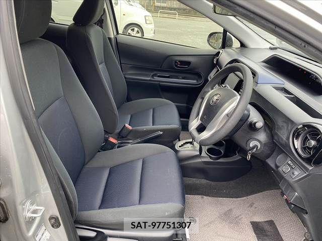 Toyota AQUA 2017-03 291914-15