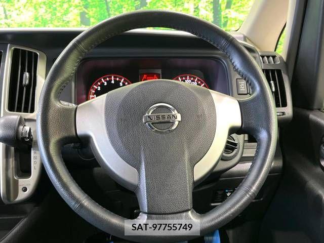 Nissan SERENA 2009-06 393882-12