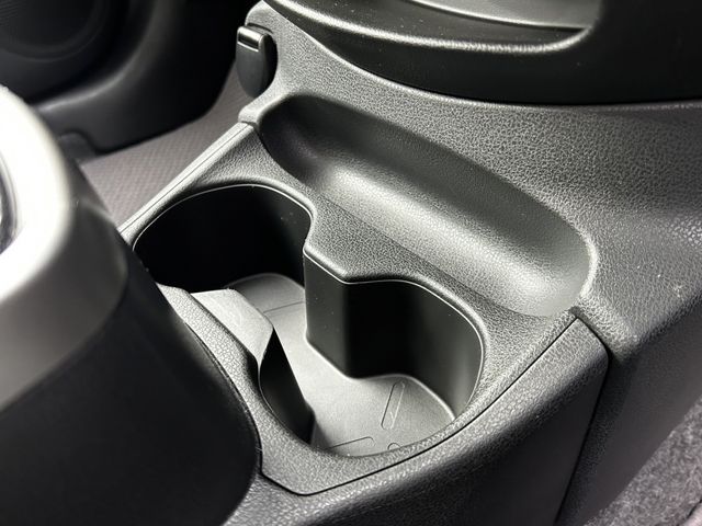 Nissan NOTE 2018-04 24145-25