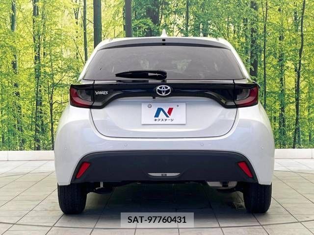 Toyota YARIS 2022-03 308758-15