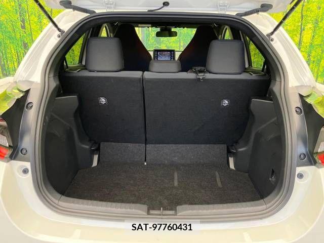 Toyota YARIS 2022-03 308758-10