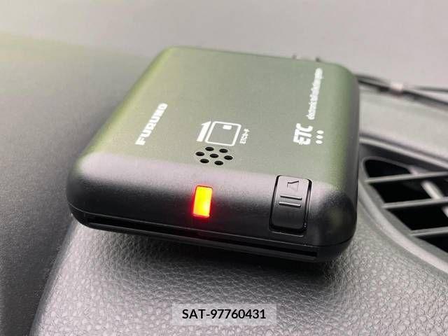 Toyota YARIS 2022-03 308758-5