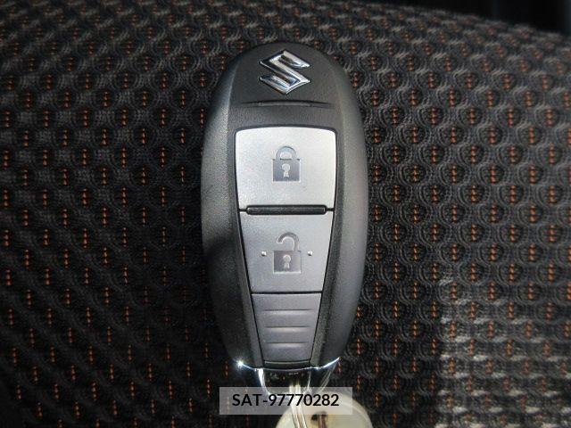 Suzuki IGNIS 2017-03 272739-21