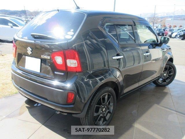 Suzuki IGNIS 2017-03 272739-1