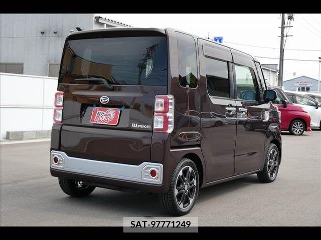 Daihatsu WAKE 2015-09 290110-16