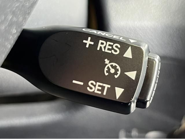Toyota SIENTA 2018-09 188782-11