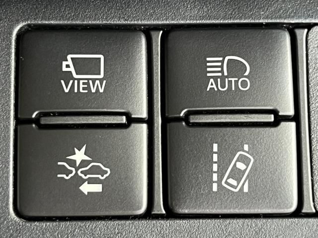 Toyota SIENTA 2018-09 188782-12