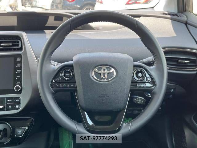 Toyota PRIUS 2022-09 366405-11