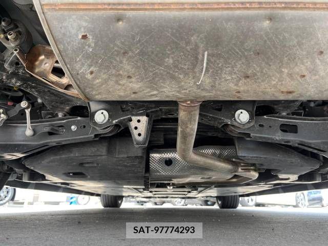 Toyota PRIUS 2022-09 366405-19