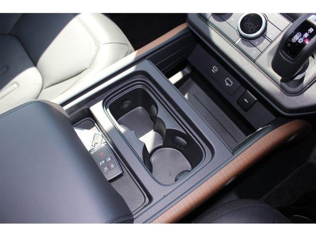 ROVER DEFENDER 2021-06 2143-27