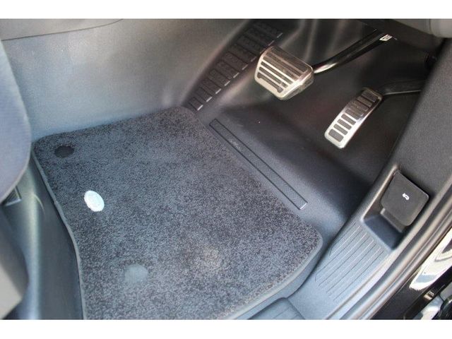 ROVER DEFENDER 2021-06 2143-29