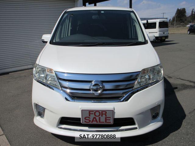 Nissan SERENA 2011-10 373256-3