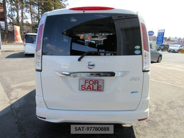 Nissan SERENA 2011-10 373256-2