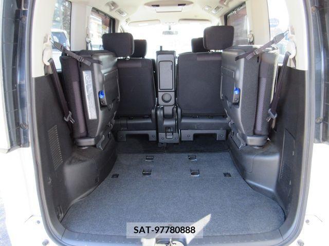 Nissan SERENA 2011-10 373256-19