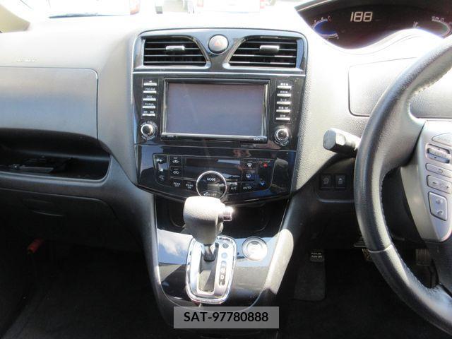 Nissan SERENA 2011-10 373256-17