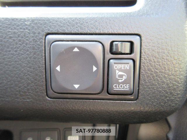 Nissan SERENA 2011-10 373256-12