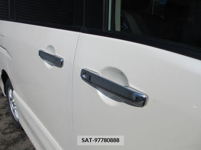 Nissan SERENA 2011-10 373256-7