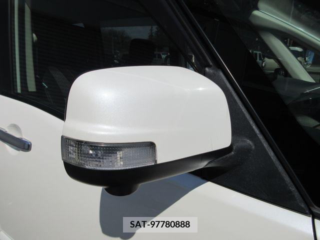 Nissan SERENA 2011-10 373256-6