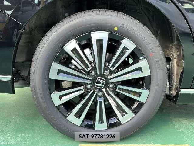 Honda e 2024-01 217410-19