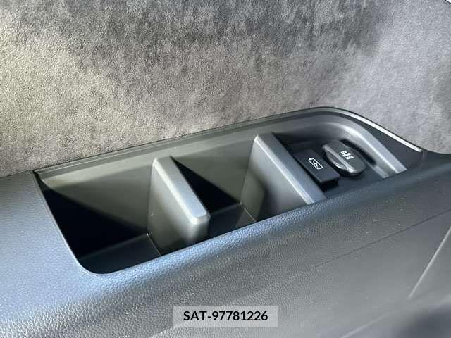 Honda e 2024-01 217410-17