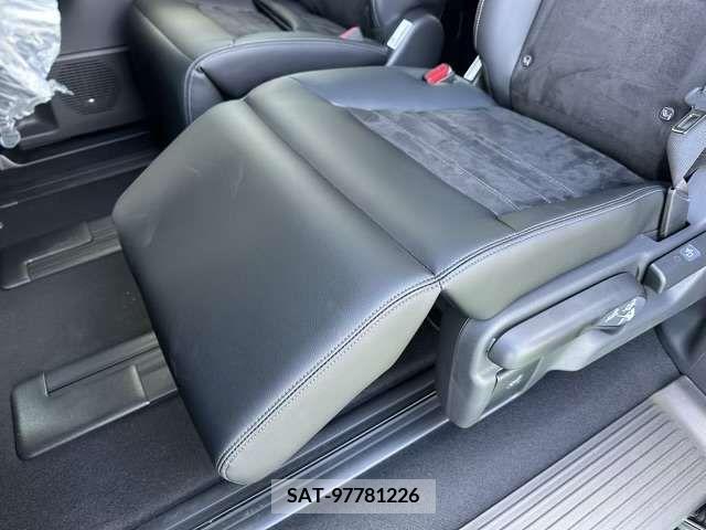 Honda e 2024-01 217410-7