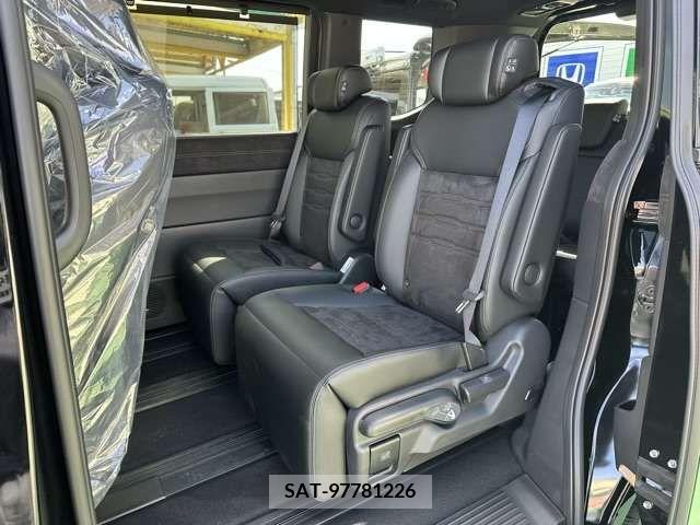 Honda e 2024-01 217410-5