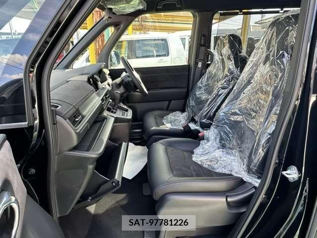Honda e 2024-01 217410-4
