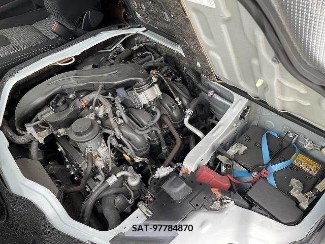 Toyota HIACE WAGON 2019-04 382496-12