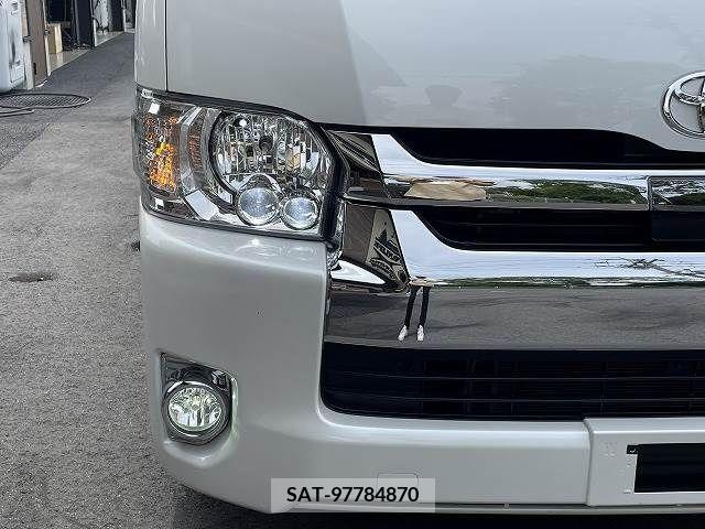 Toyota HIACE WAGON 2019-04 382496-10