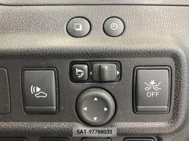 Nissan NOTE 2020-06 365366-17
