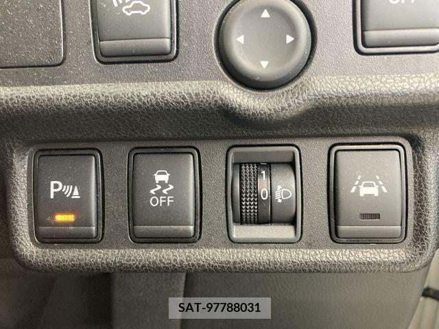 Nissan NOTE 2020-06 365366-18