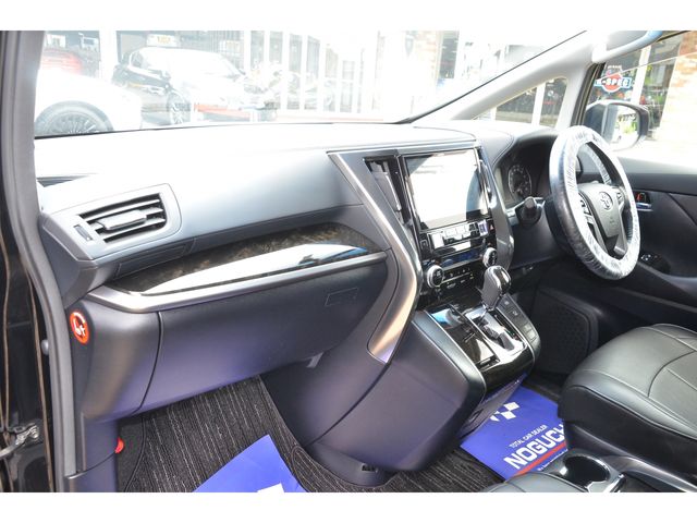 Toyota VELLFIRE 2015-06 23998-14