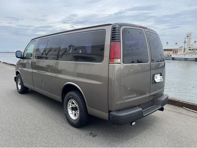 Chevrolet EXPRESS 2001-01 7362-1