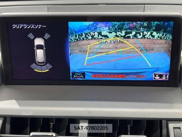Lexus NX 2019-03 300551-3
