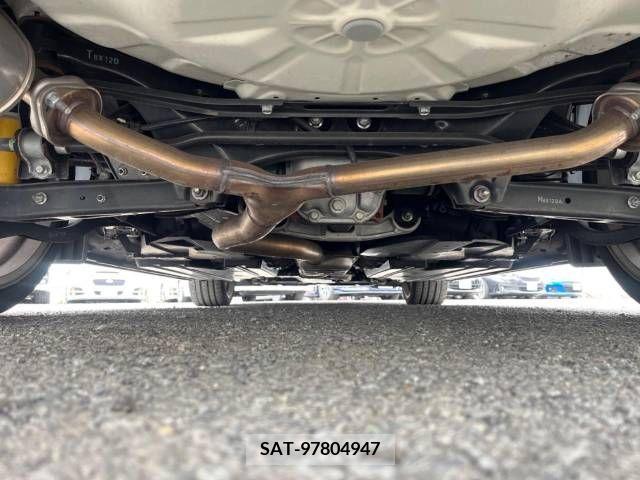 Subaru WRX STI 2018-10 290257-18