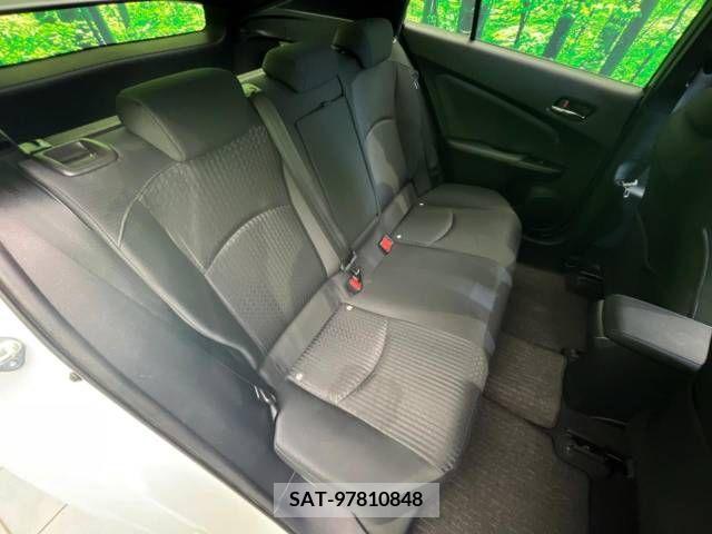 Toyota PRIUS 2018-05 339278-8