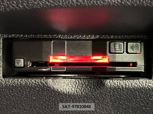 Toyota PRIUS 2018-05 339278-5