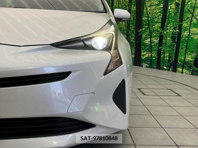 Toyota PRIUS 2018-05 339278-12