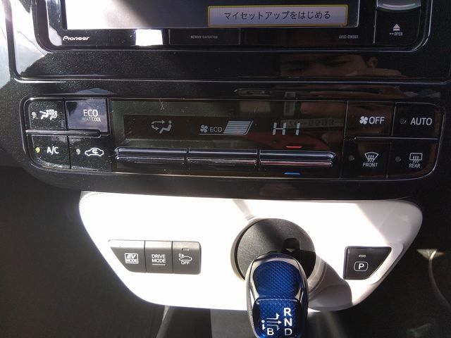 Toyota PRIUS 2018-11 29256-7