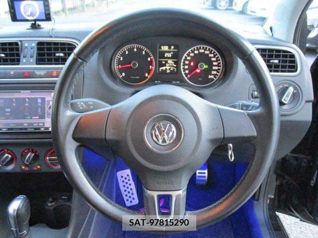 VolksWagen POLO 2013-12 376338-2