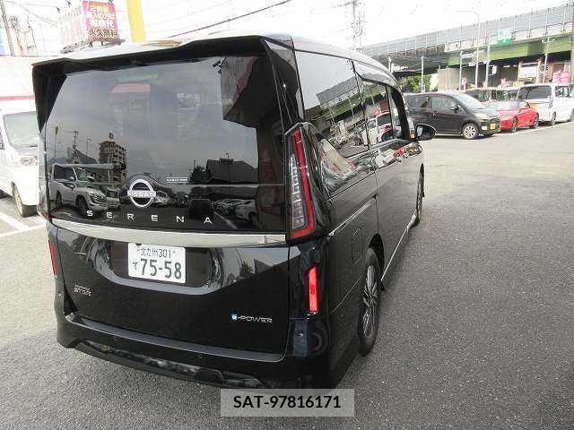 Nissan SERENA 2024-03 284312-2